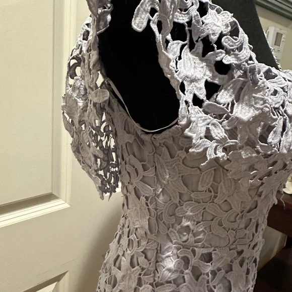 ASTR Lavender lace dress - Picture 8 of 10